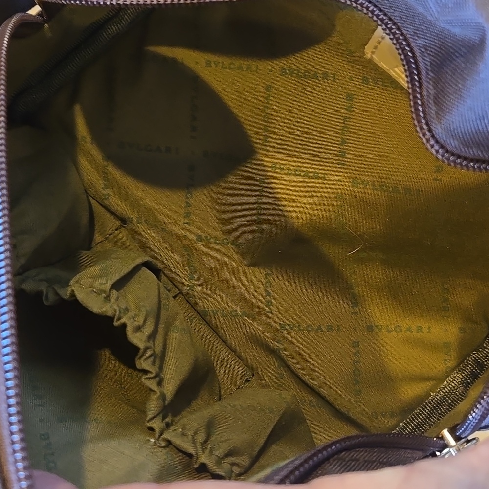 BVLGARI Parfums for Emirates Brown Zipper Travel Pouch - Picture 9 of 11